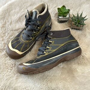 Keen Big Kid's Dark Shadow Yellow Brady Lace-up Boots Youth Size 5 (EU 38)